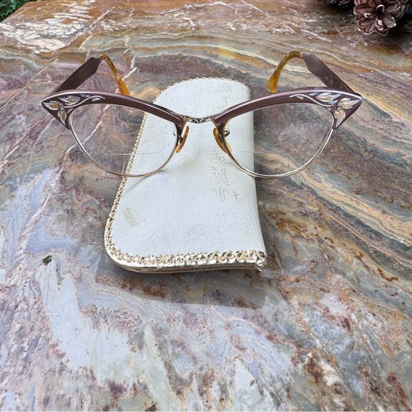 Antique Diamond Cut aluminum frame glasses - Picture 15 of 15